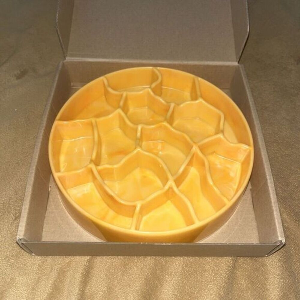 Round Serving Platter Divided Tray Relish Dish Yellow eat food‎ slow pet food